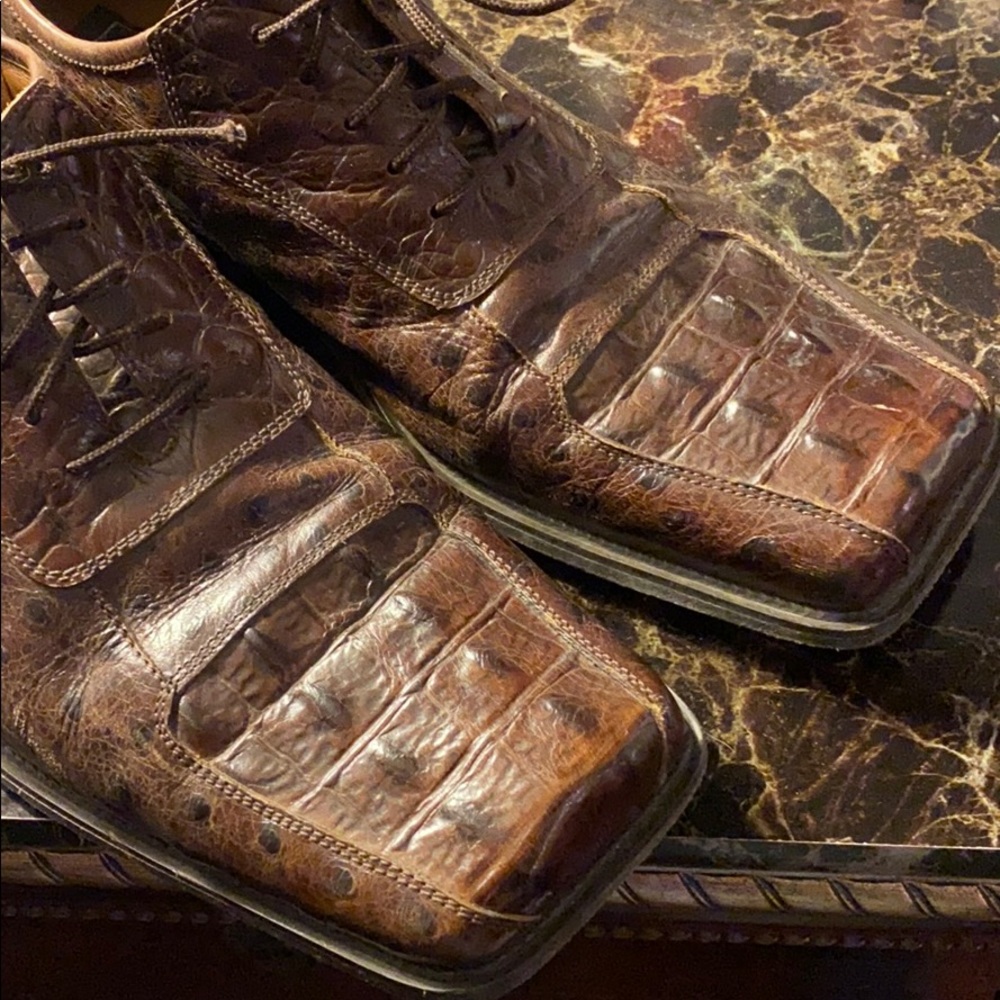 Men’s brown dress shoe 12